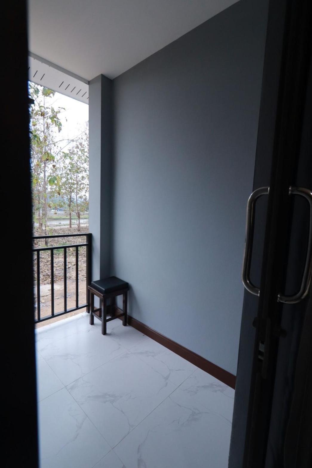 Bk Hotel Mae Sariang Exterior photo